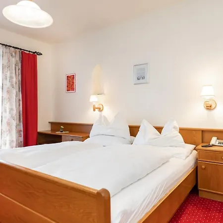 Panorama Hotel 3*